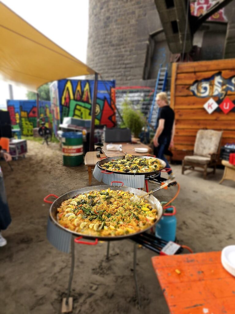 Paella bedrijfsfeest Paella voor uw bedrijfsfeest, verjaardag, jubileum.